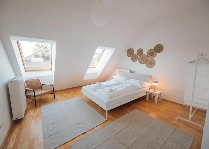 公寓 Stylish With Balcony And Rooftop Views *