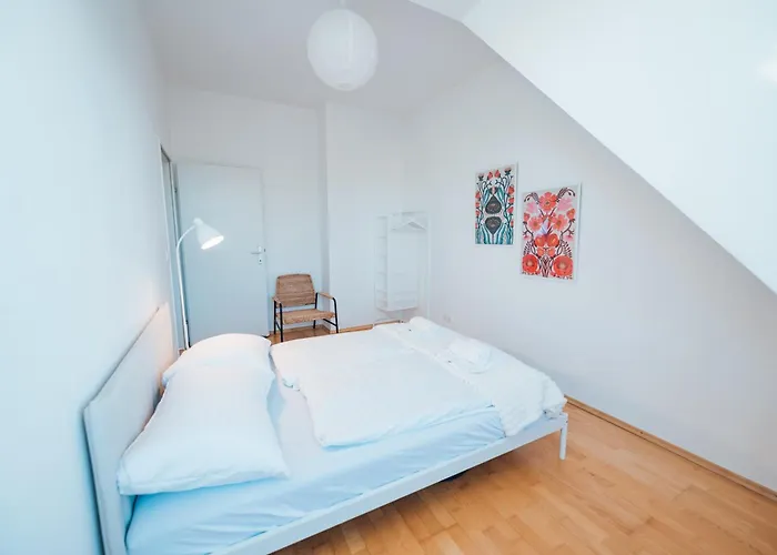 Stylish With Balcony And Rooftop Views 公寓 维也纳