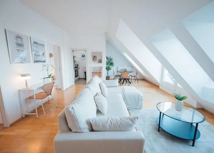 公寓 Stylish With Balcony And Rooftop Views